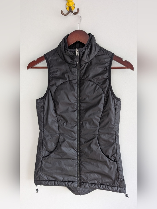 lululemon athletica Jackets & Blazers - Lululemon | Layer Up Vest, Reversible Black Vest, Size 2